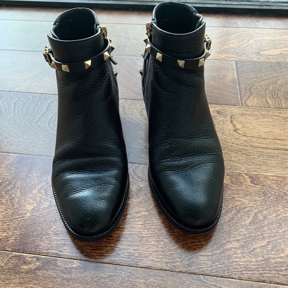 SOLD Valentino rockstud booties 38.5 - Picture 8 of 8